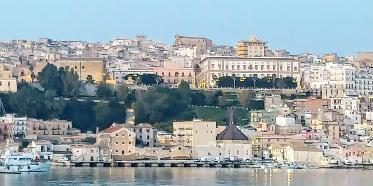 Casa Sunrise - Lovely Sea Front Apartment Sciacca Exterior foto